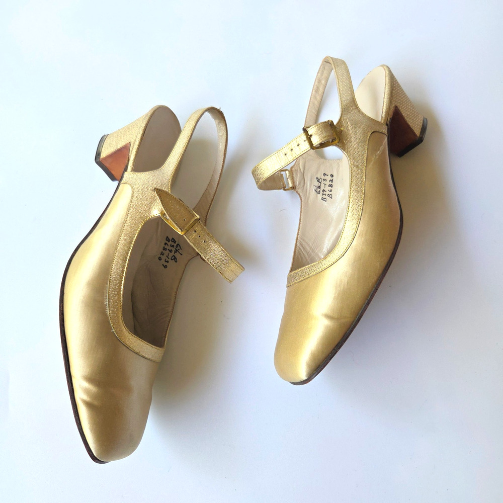 Vintage 60s Gold Kitten Heels Size 6.5 Strappy Dan Berk Joseph Magnin Retro - Picture 3 of 8